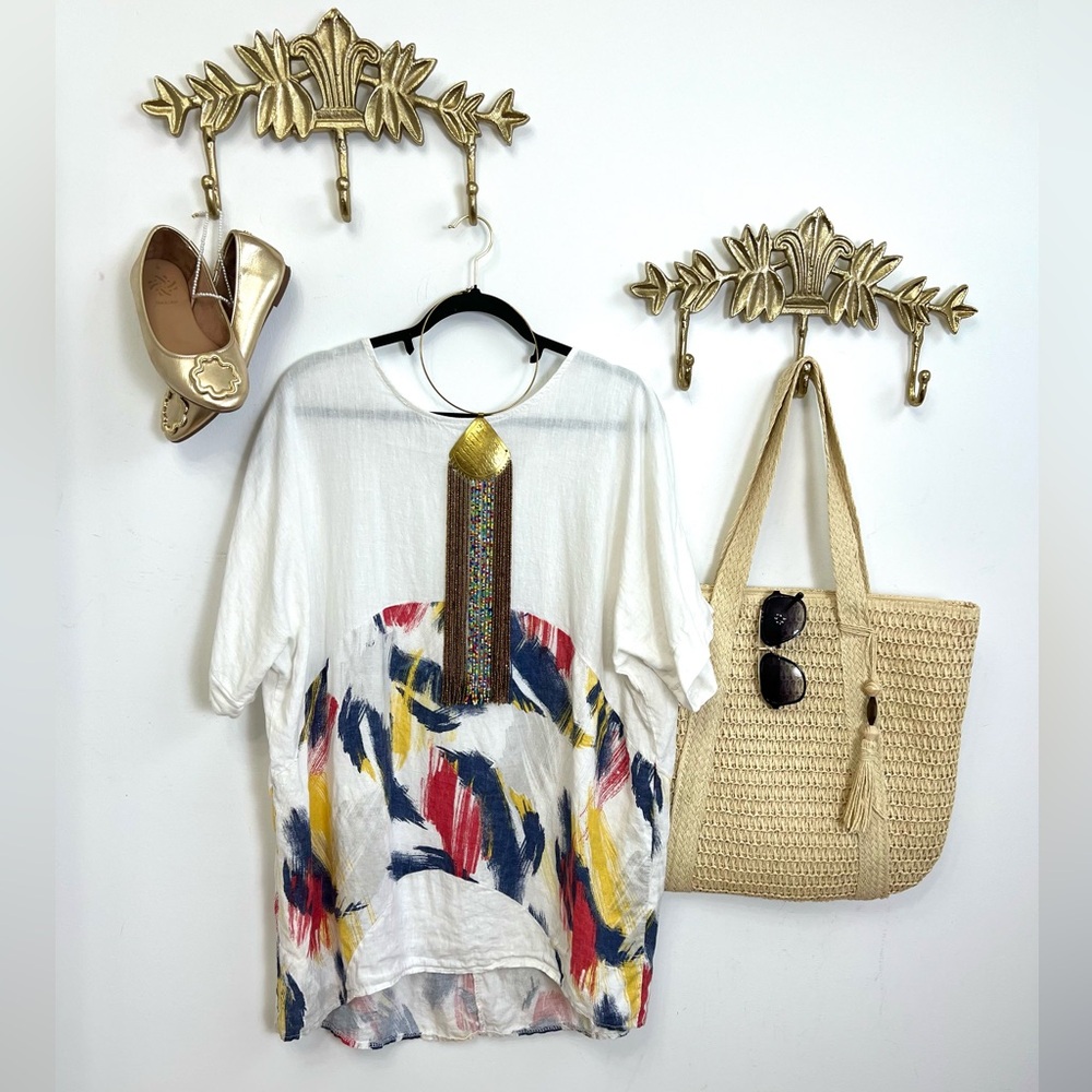 Lightweight White Tunic Top with Multicolor Brushstroke Print
